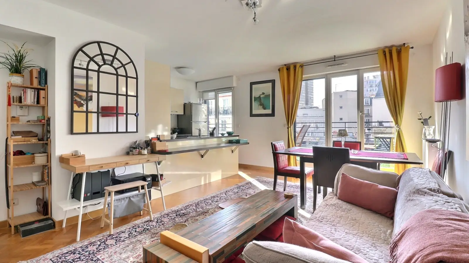 Flat Rue Saint-Charles in Paris
