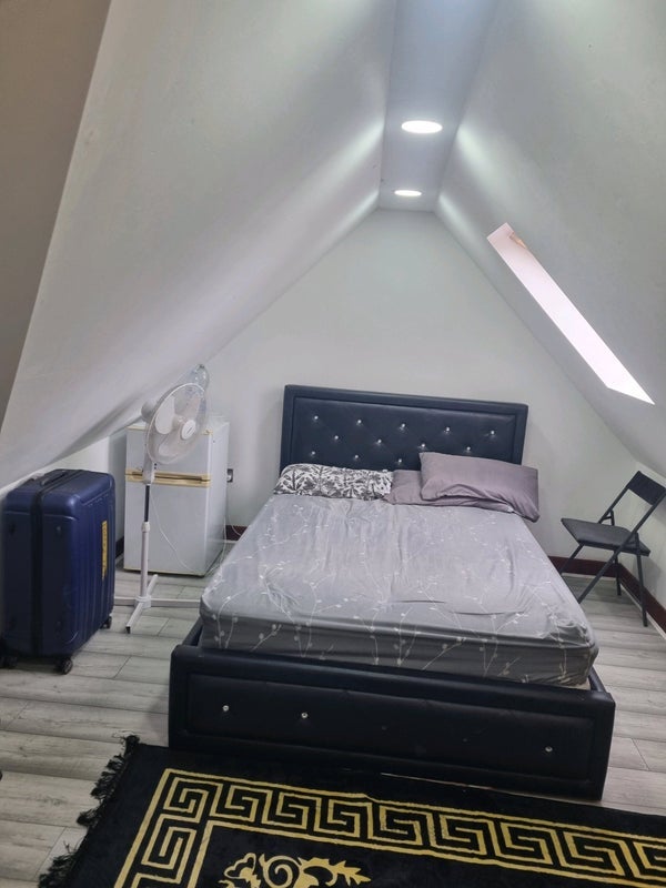 Room Bromford Lane in Birmingham