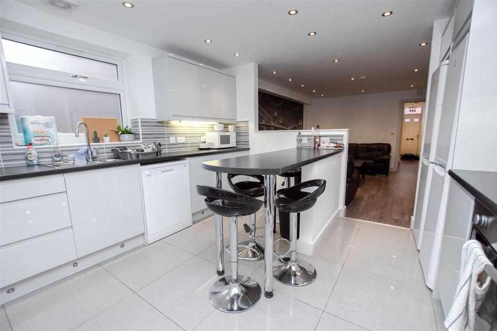 Flat Tiverton Road in Birmingham