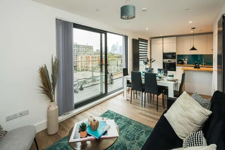 Flat Buckhurst Street in Greater London