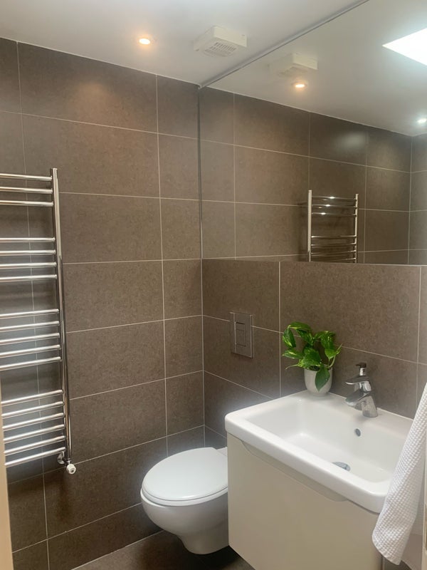 Flat Finchley Road in Greater London