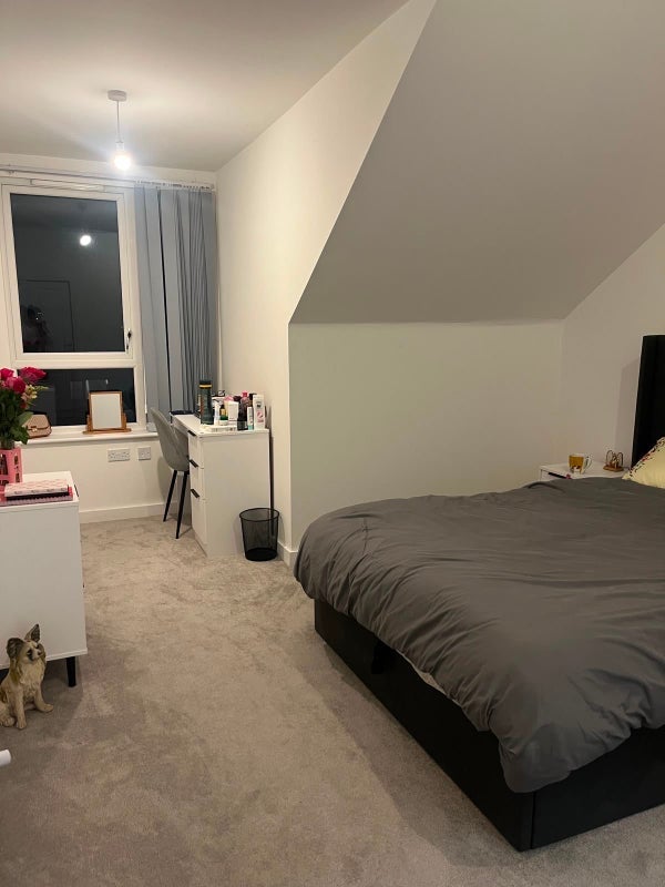 Room Balsall Heath Road in Birmingham