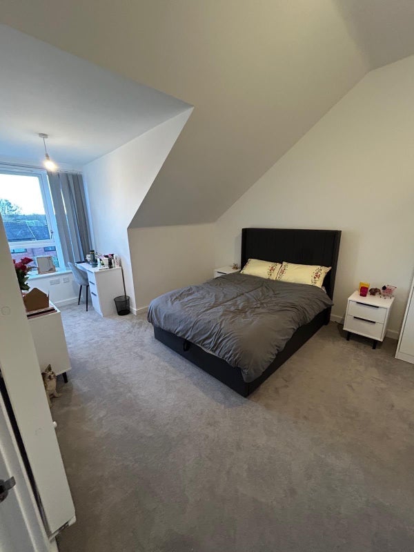 Room Balsall Heath Road in Birmingham