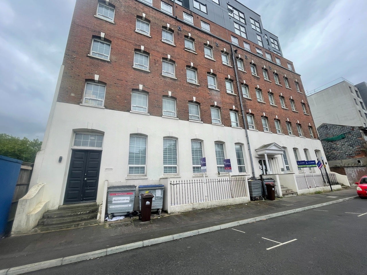 Flat Albert Road South in Southampton