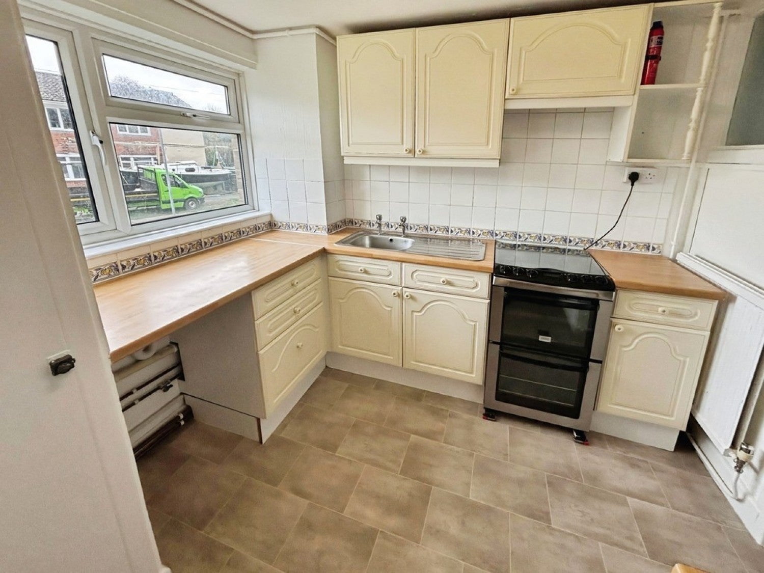 Flat Eagle Close in Ilchester