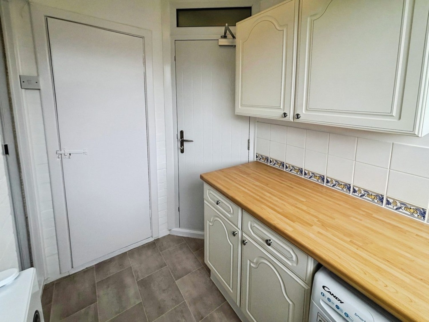 Flat Eagle Close in Ilchester
