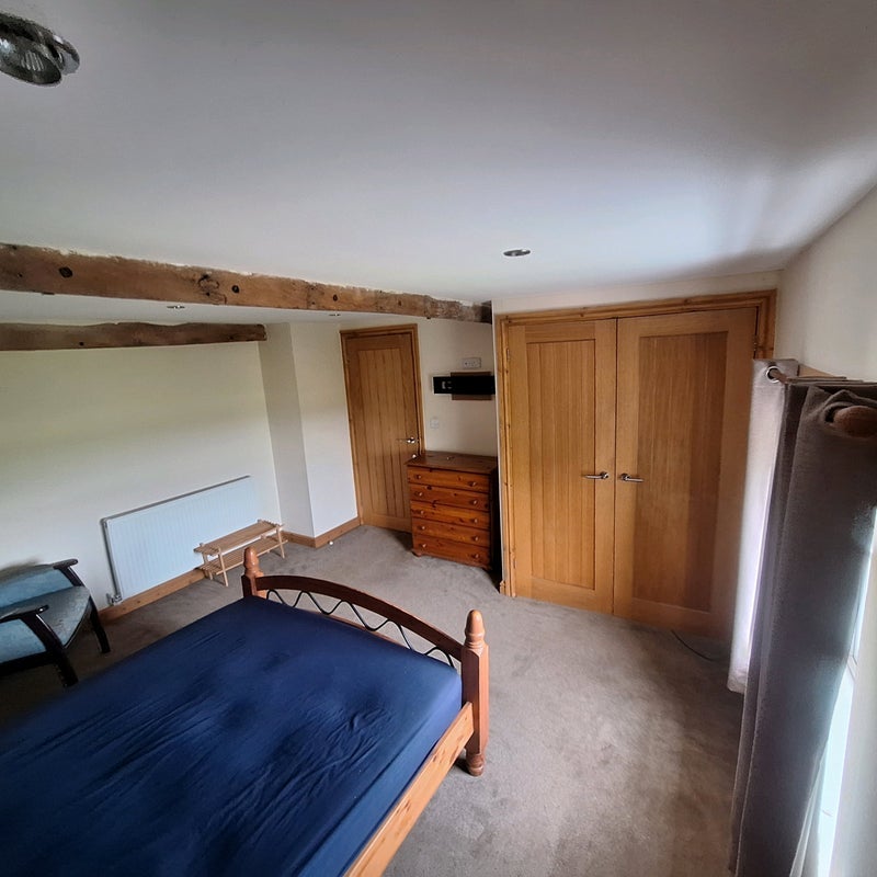 Room Preston Vale Lane in South Staffordshire
