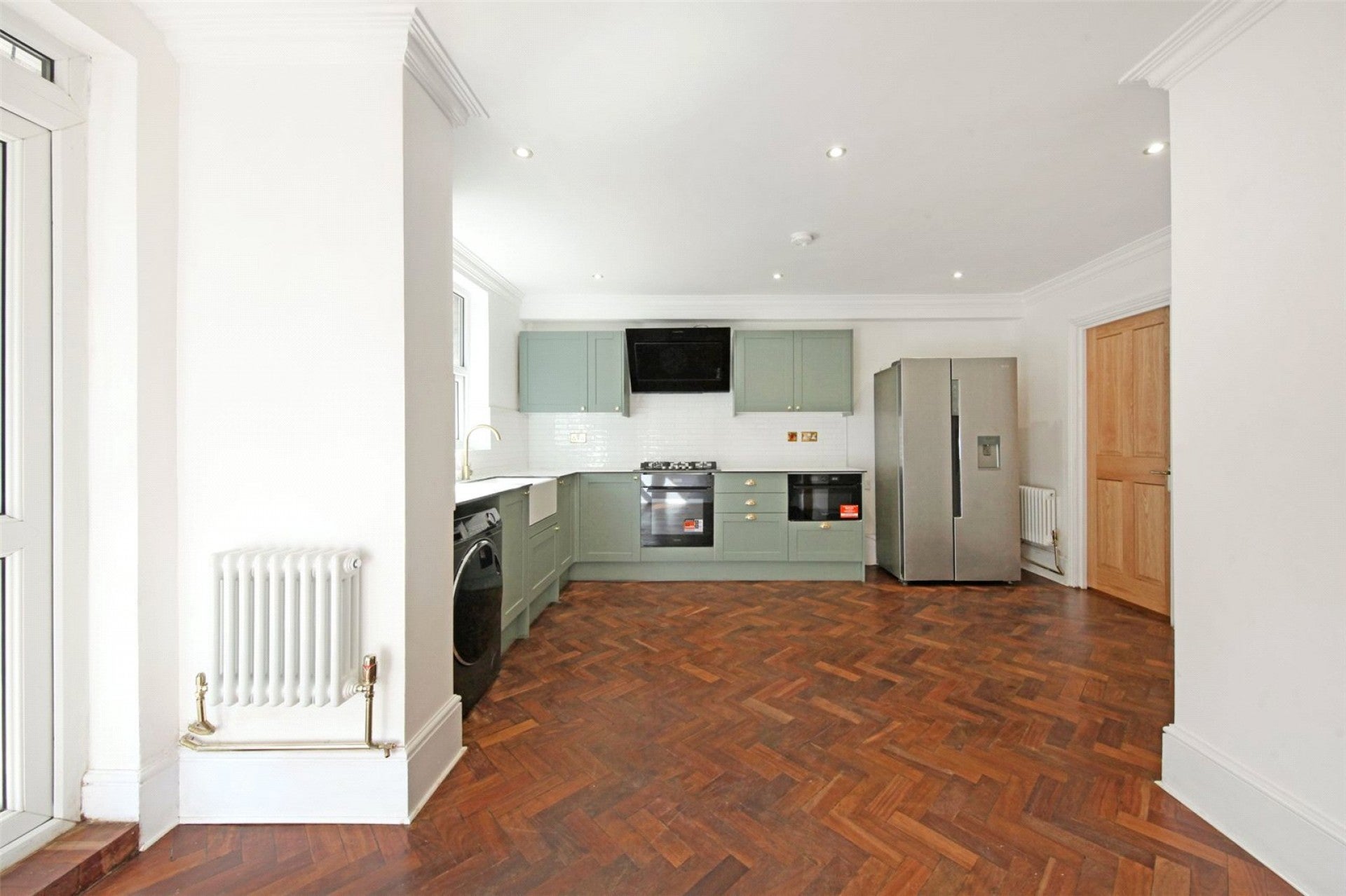 Flat Beatty Road in Greater London