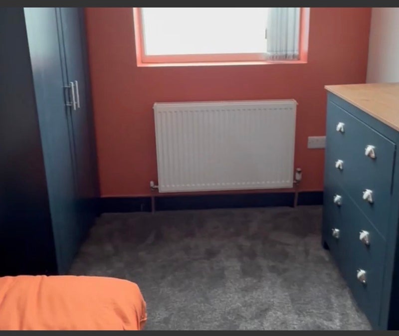 Room Liverpool Road in Salford