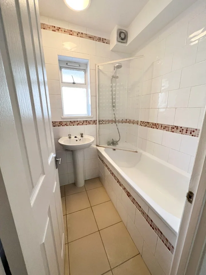 Room Clapham Road Estate in Greater London