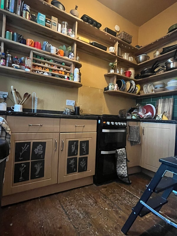 Room Hayburn Crescent in Glasgow