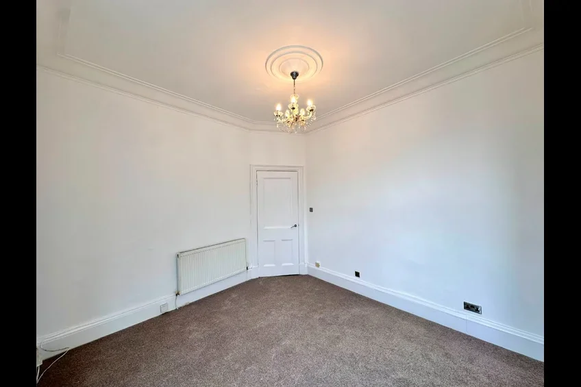 Flat Storie Street in Paisley