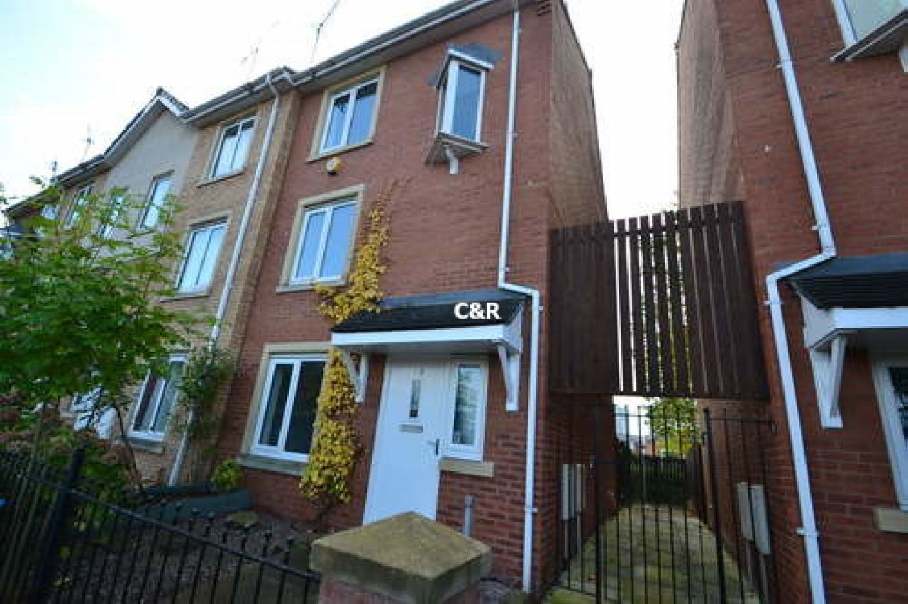 House Sadler Court in Manchester
