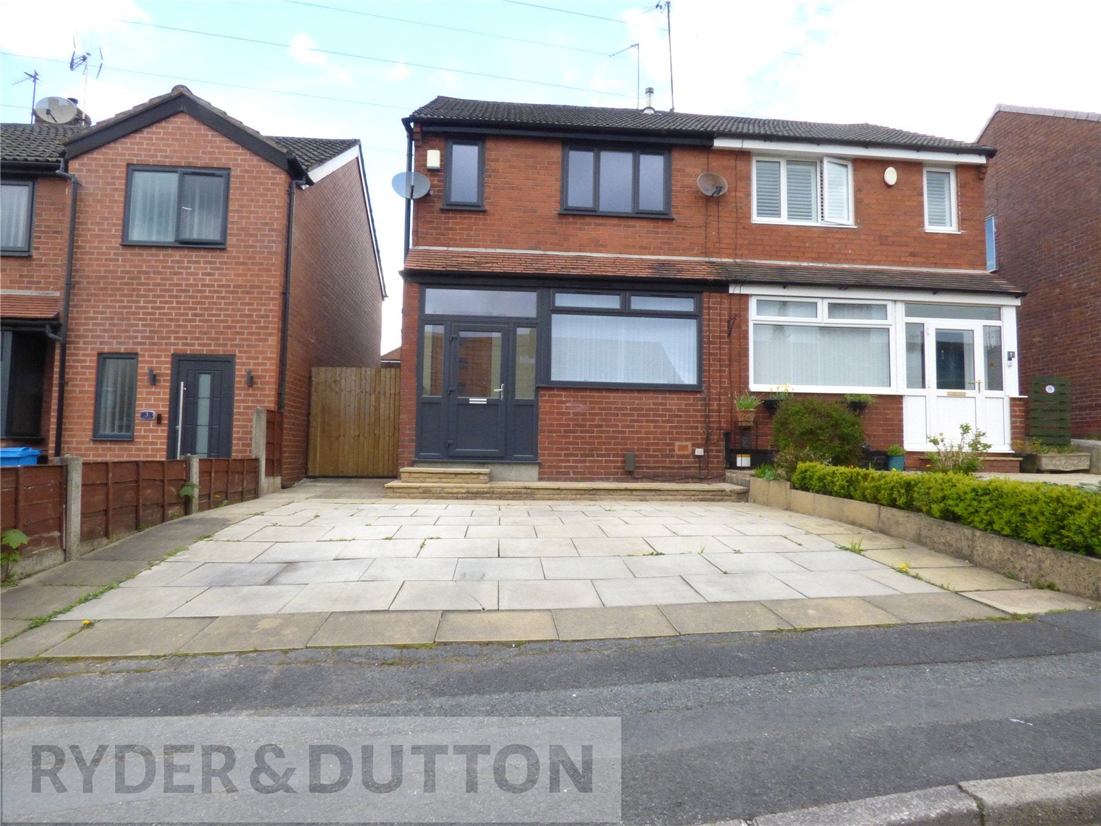 Flat Lime Grove in Oldham