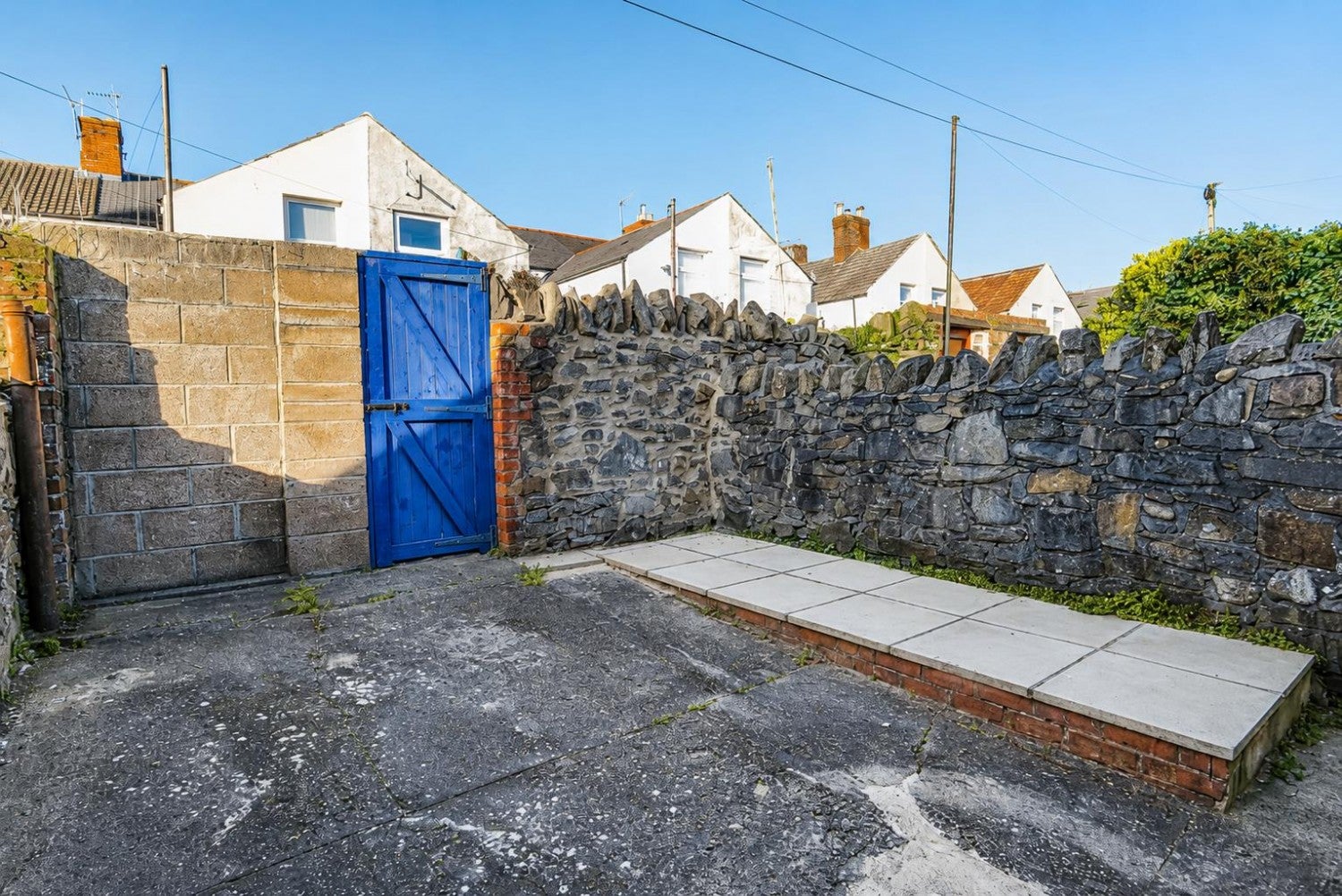 House Dogfield Street in Cardiff