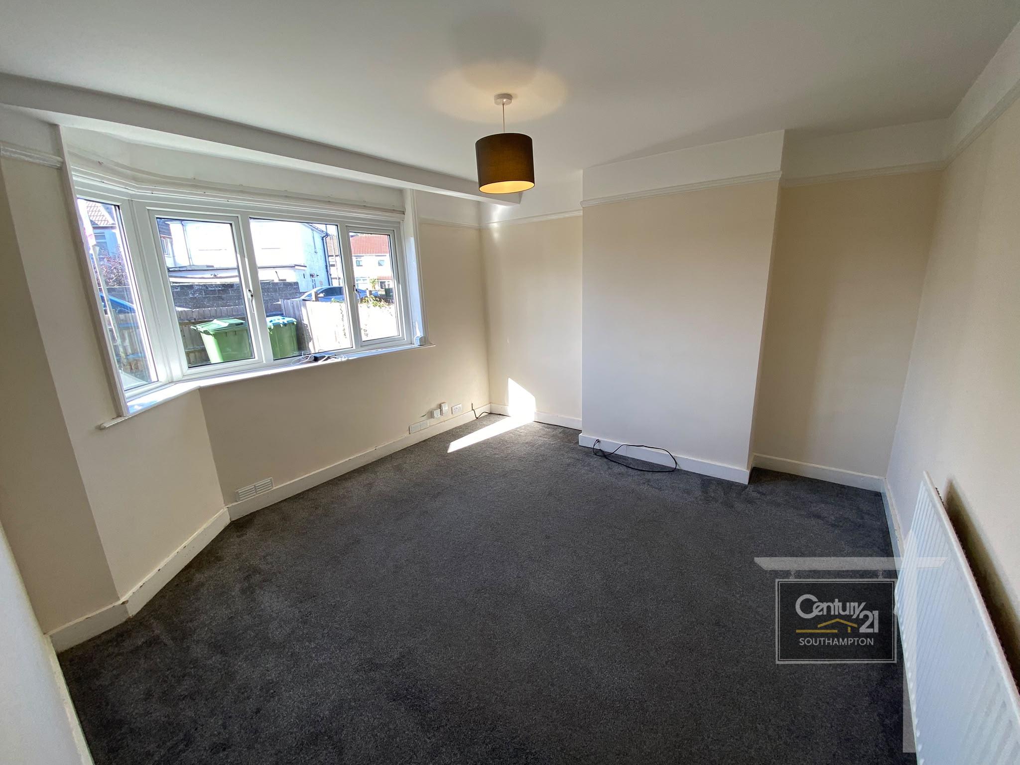 Flat Knighton Road in Southampton