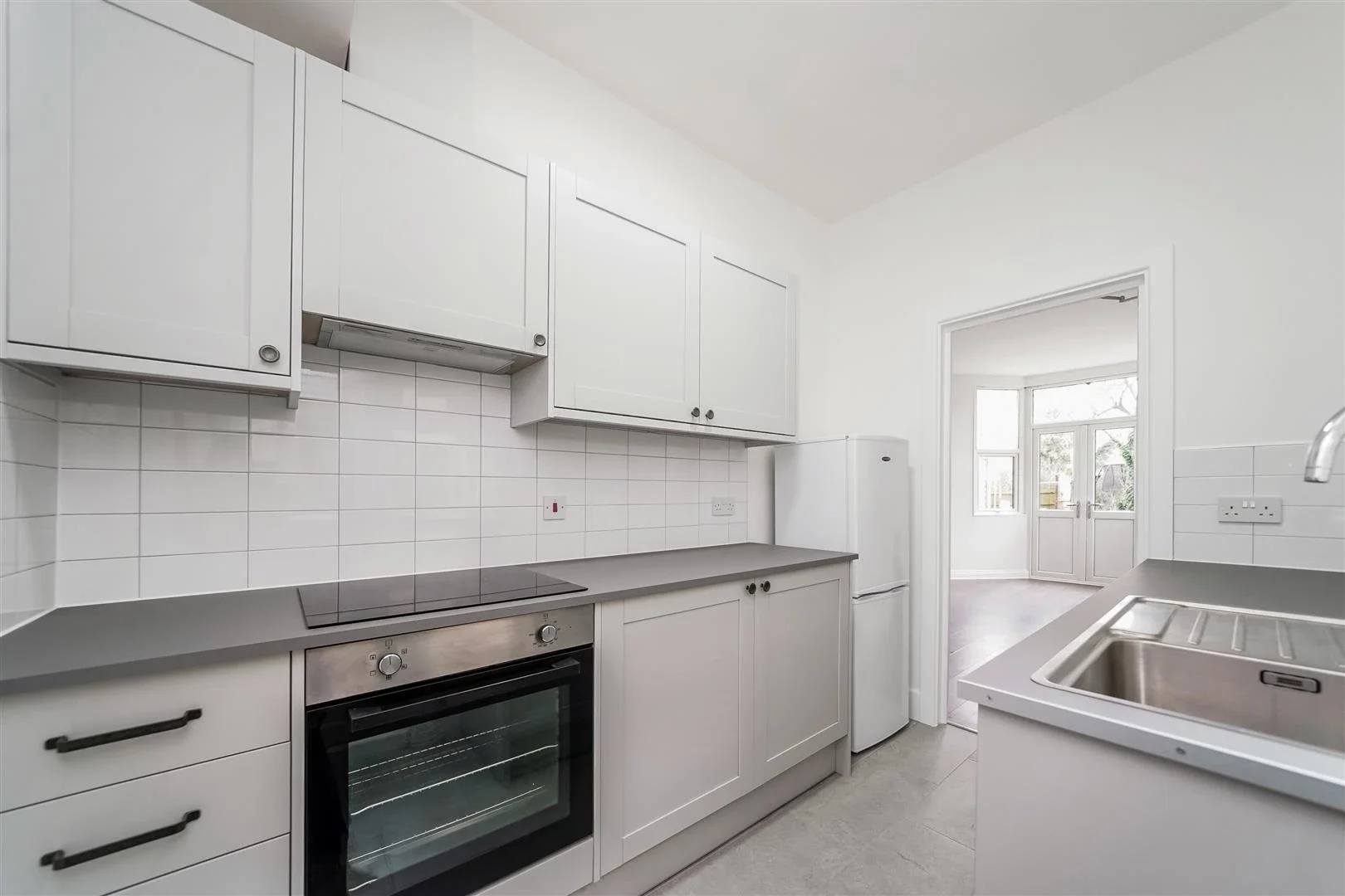 Flat Palmerston Crescent in Greater London