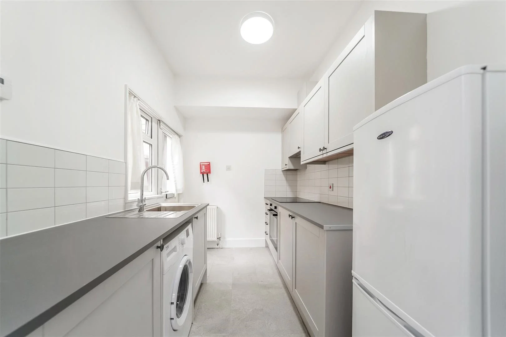 Flat Palmerston Crescent in Greater London