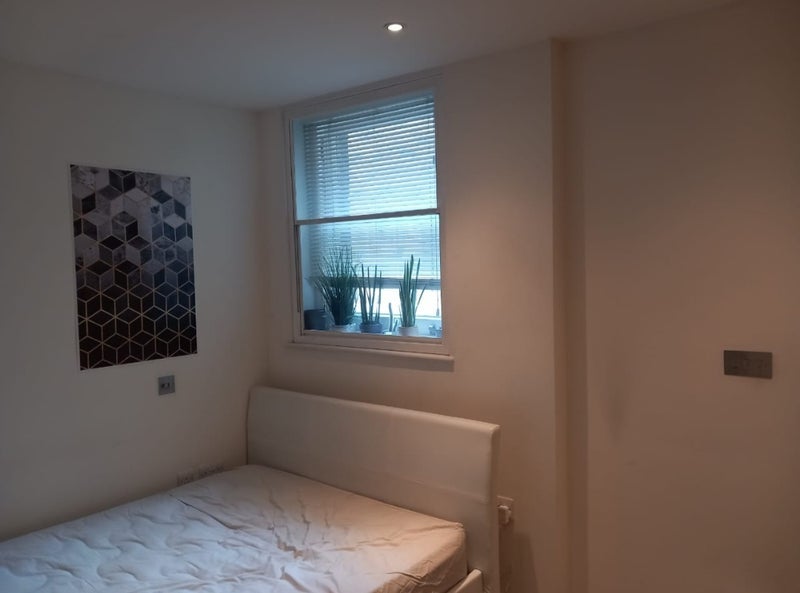 Room Lisle Street in City of Westminster