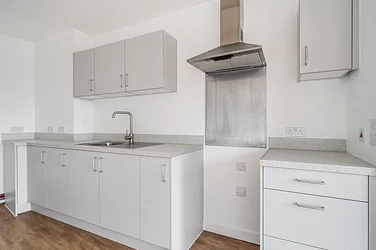 Flat Linsdell Road in Greater London
