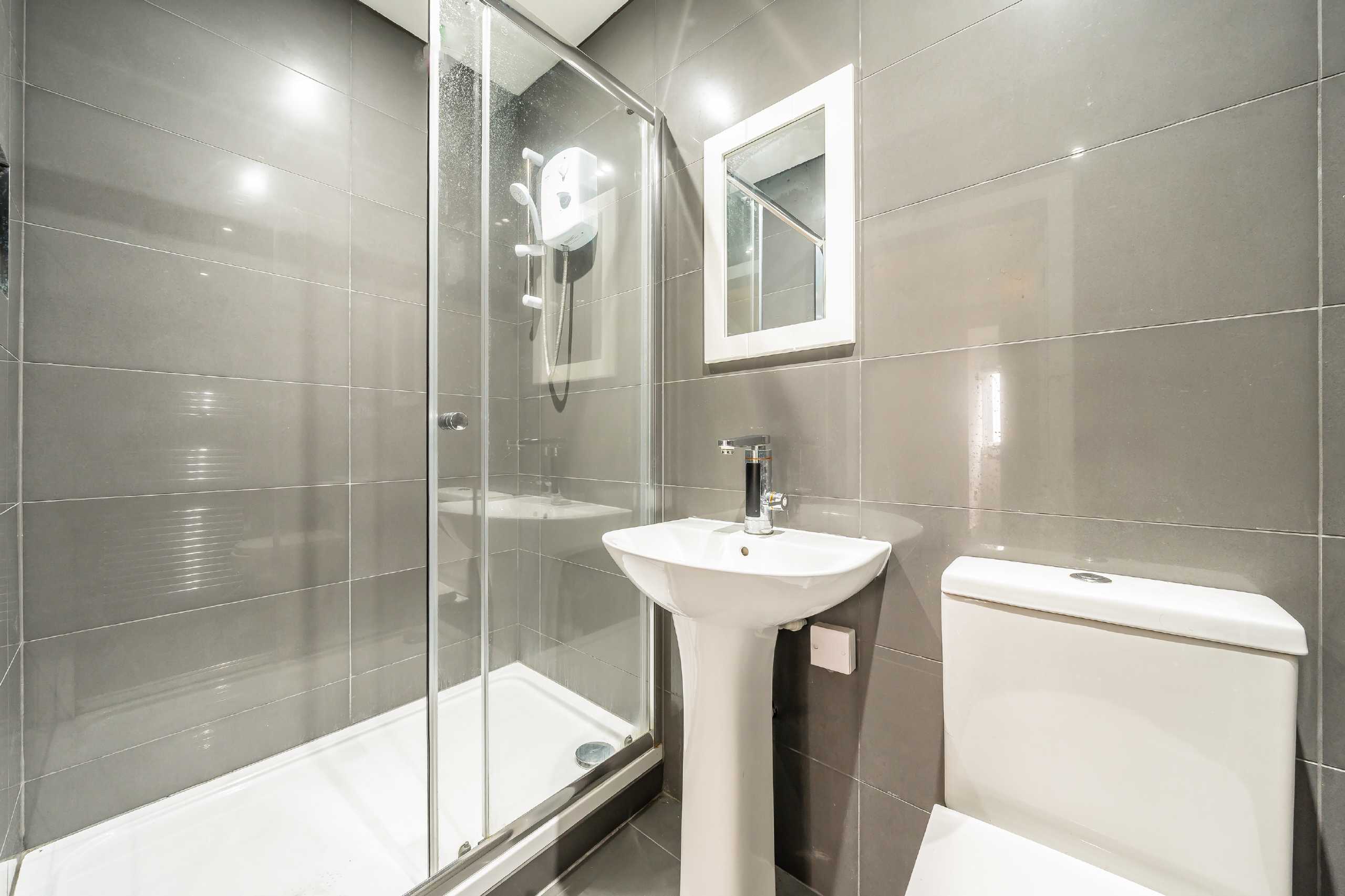 Flat Upper Tulse Hill in Greater London