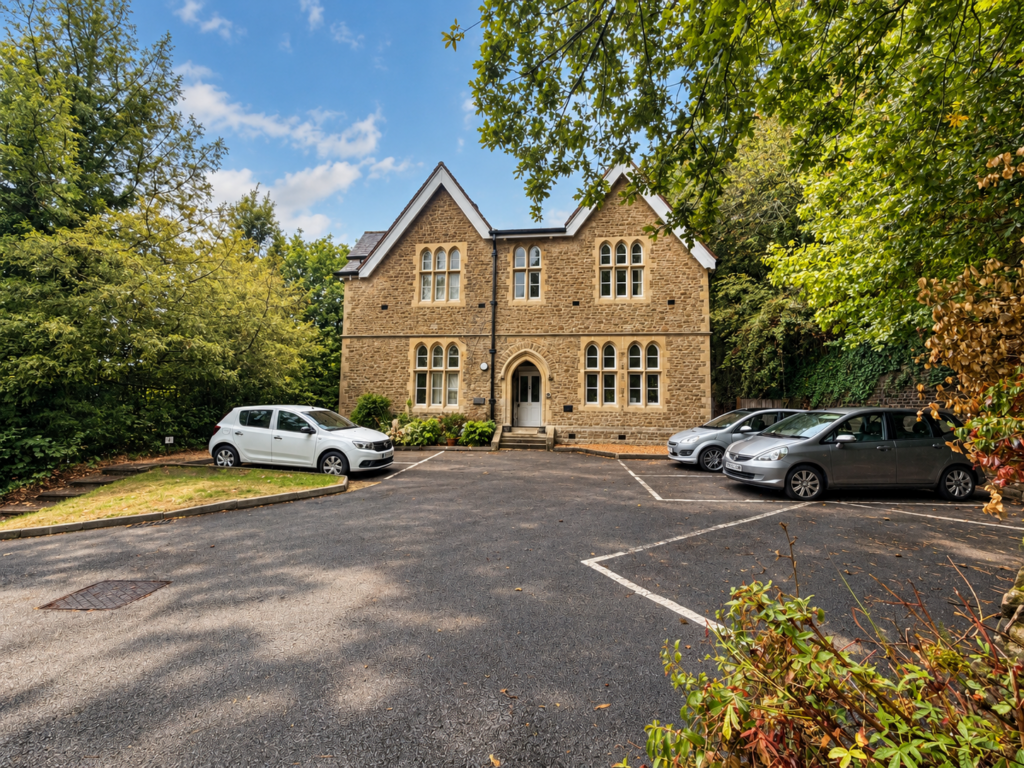 Flat Badgers Hollow in Waverley