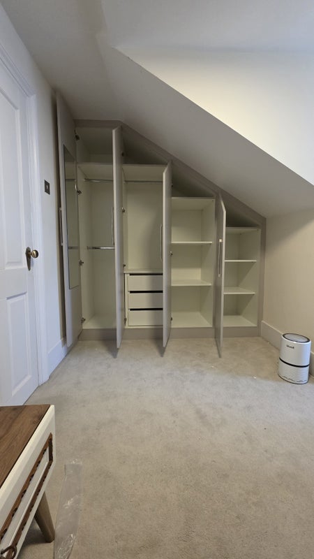 Room Rosebery Avenue in Greater London