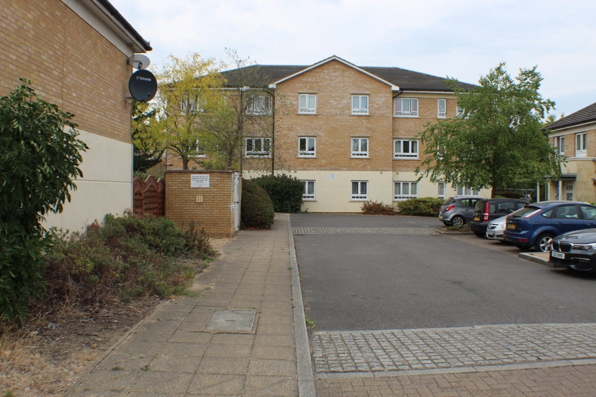 House Elvedon Road in Greater London