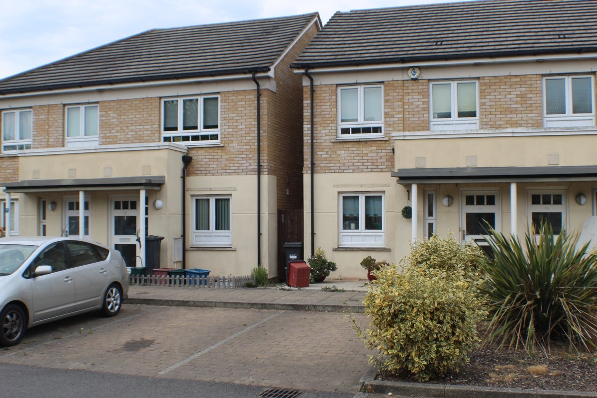 House Elvedon Road in Greater London
