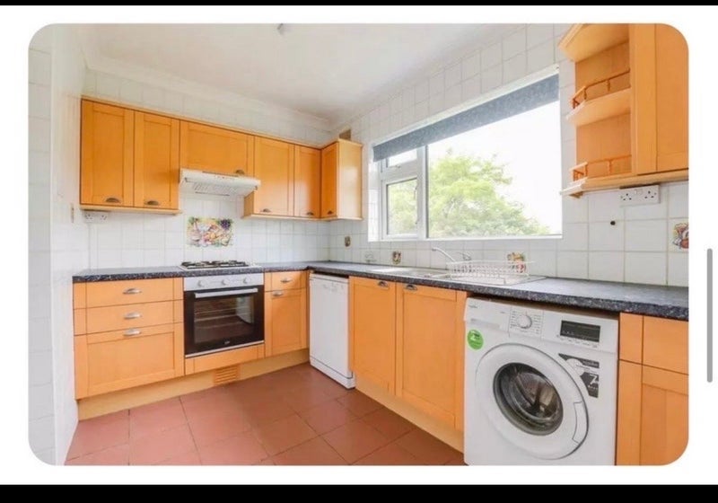 Room Rookwood Close in Cardiff