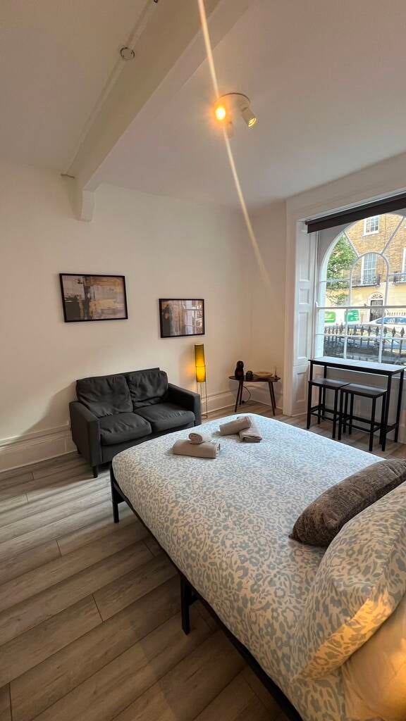Flat Gloucester Place in City of Westminster