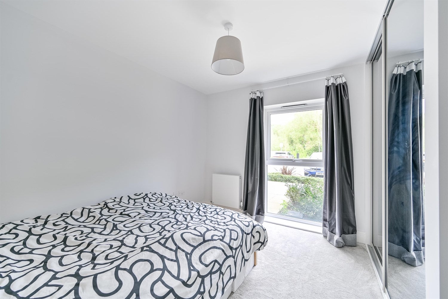 Flat Fairhaven Drive in Reading