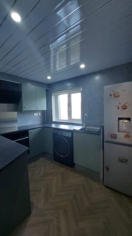 Flat Ashvale Crescent in Glasgow