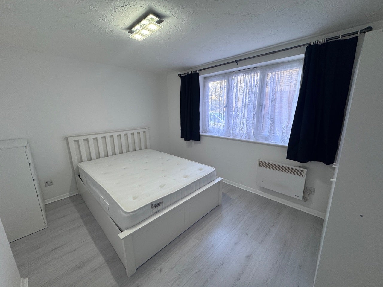 Flat Shortlands Close in Greater London