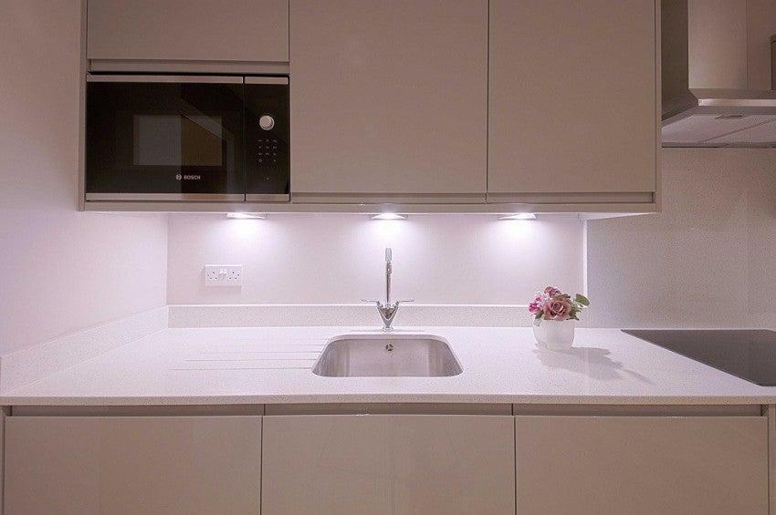 Flat Petersfield Avenue in Slough