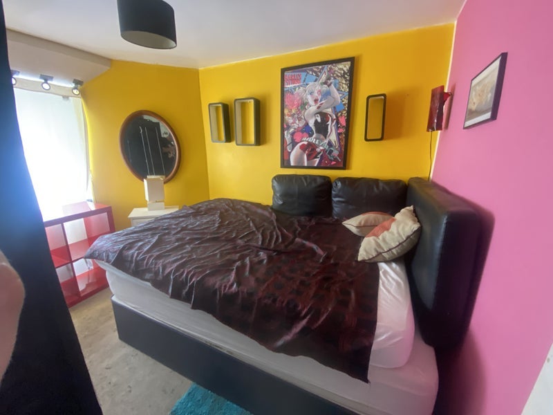 Room Barking Road in Greater London