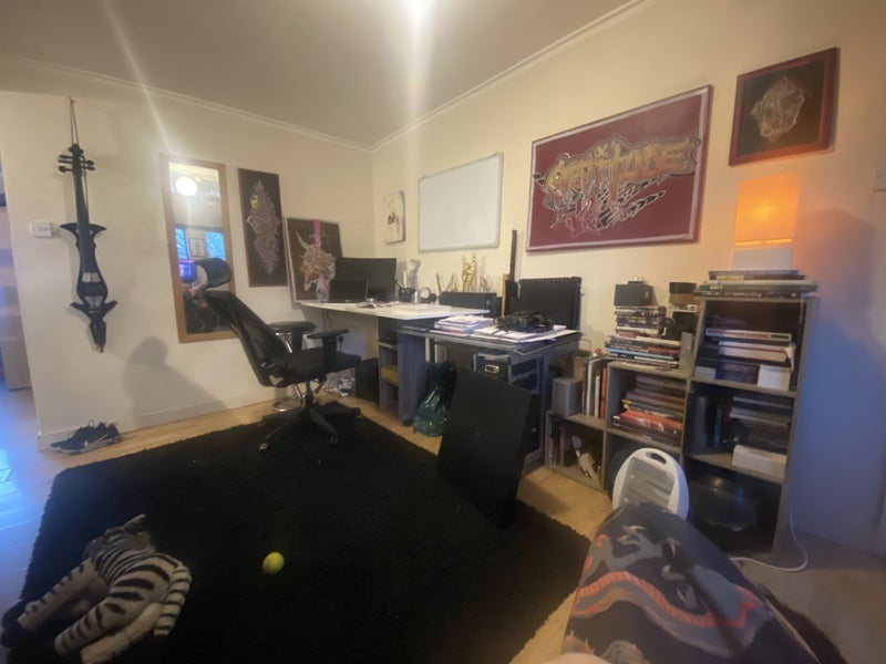 Room Barking Road in Greater London