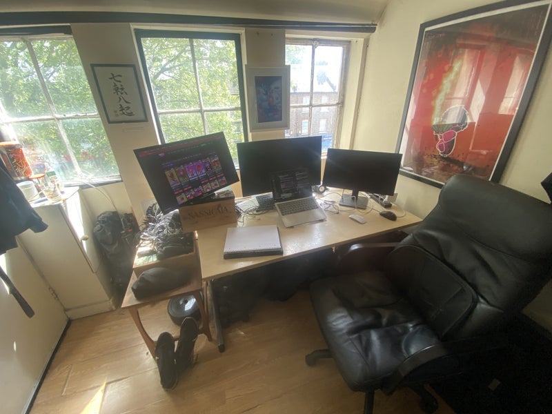 Room Barking Road in Greater London
