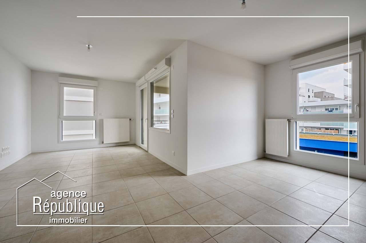 Flat Rue Thurot in Nuits-Saint-Georges