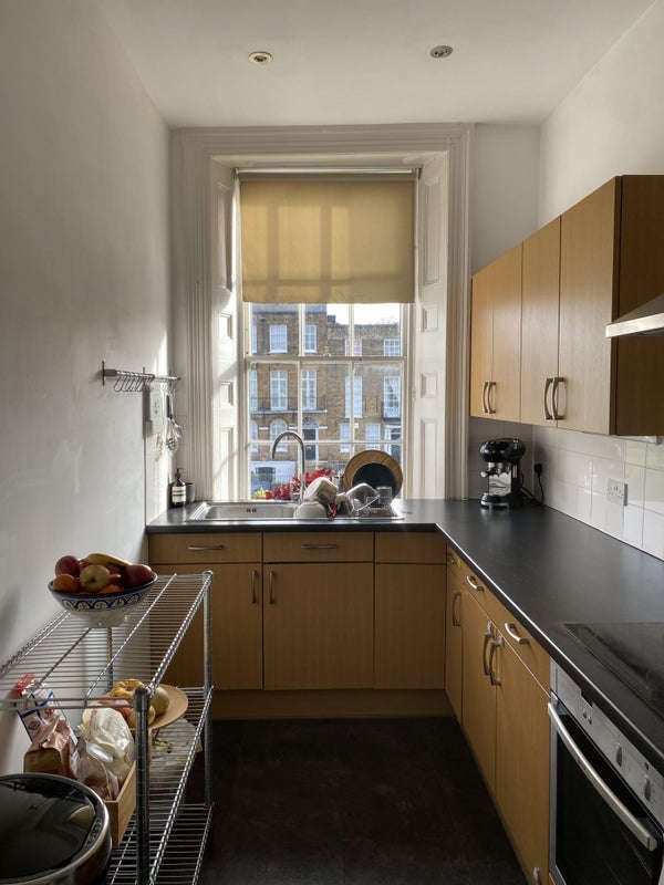 Room Bethwin Road in Greater London