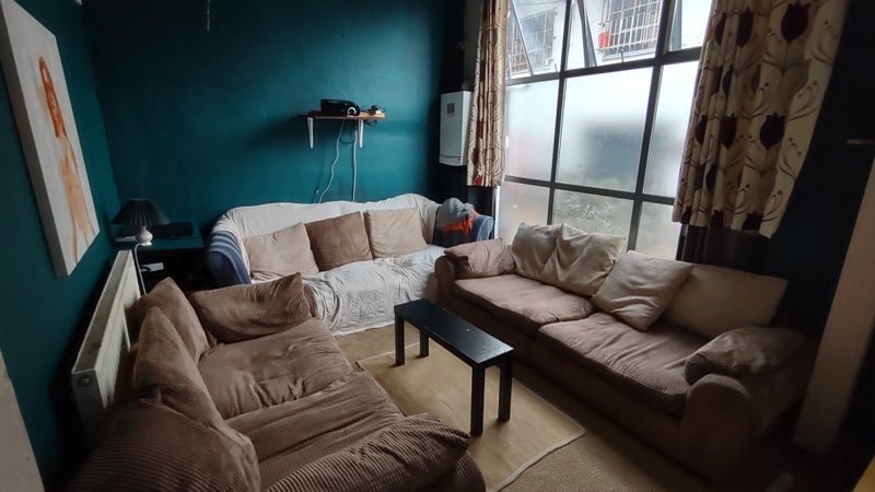 Room Ashfield Road in Greater London