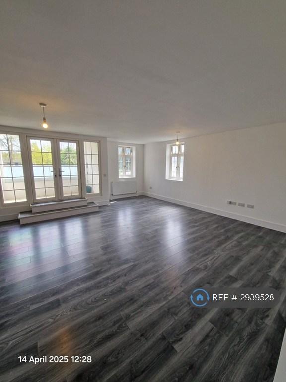Flat Arkwright Road in Greater London