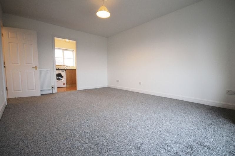 House Birchgrove Close in Bolton