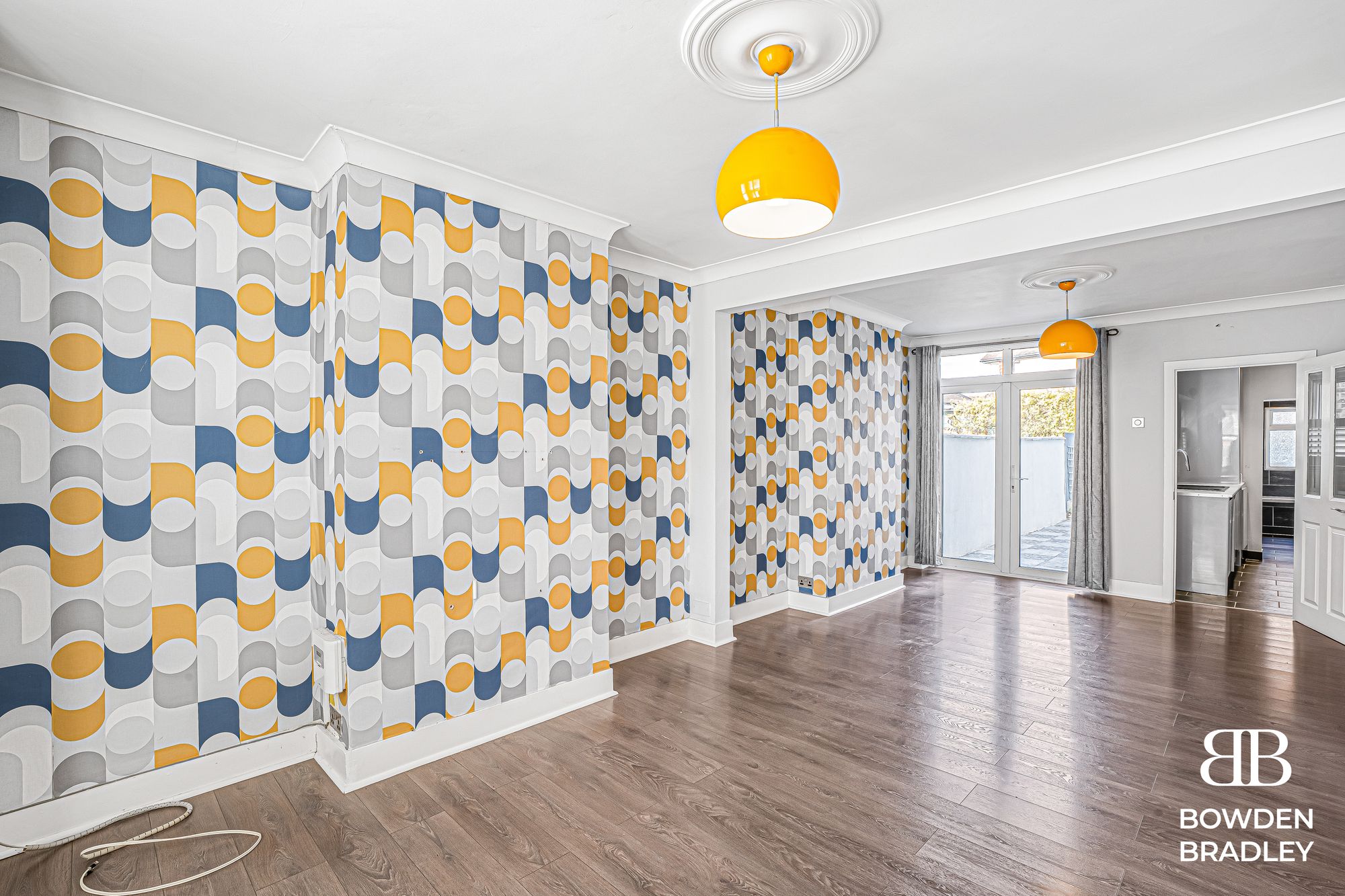 Flat Cromer Road in Greater London