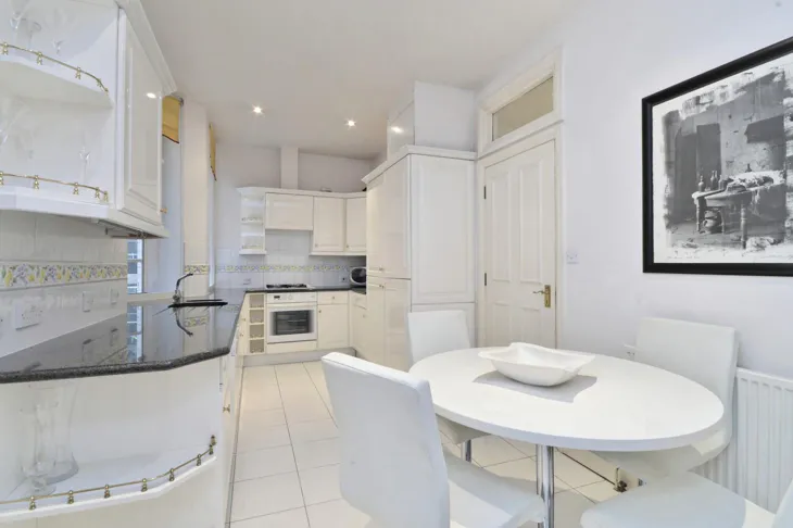 Flat Berkeley Street in City of Westminster
