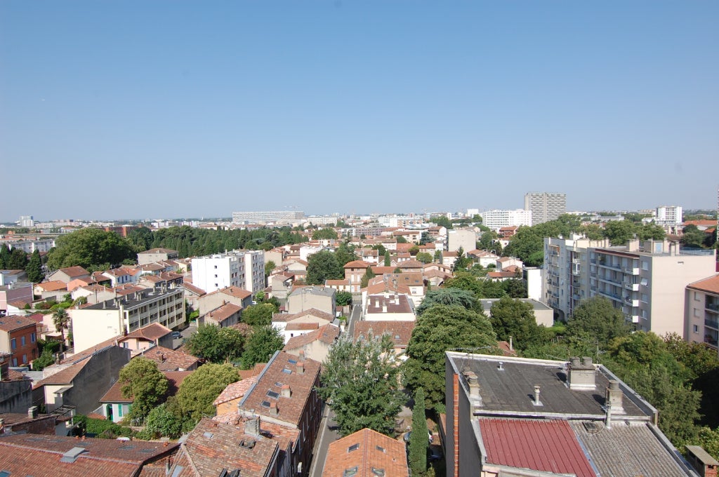 Flat Rue Jules de Lahondès in Toulouse