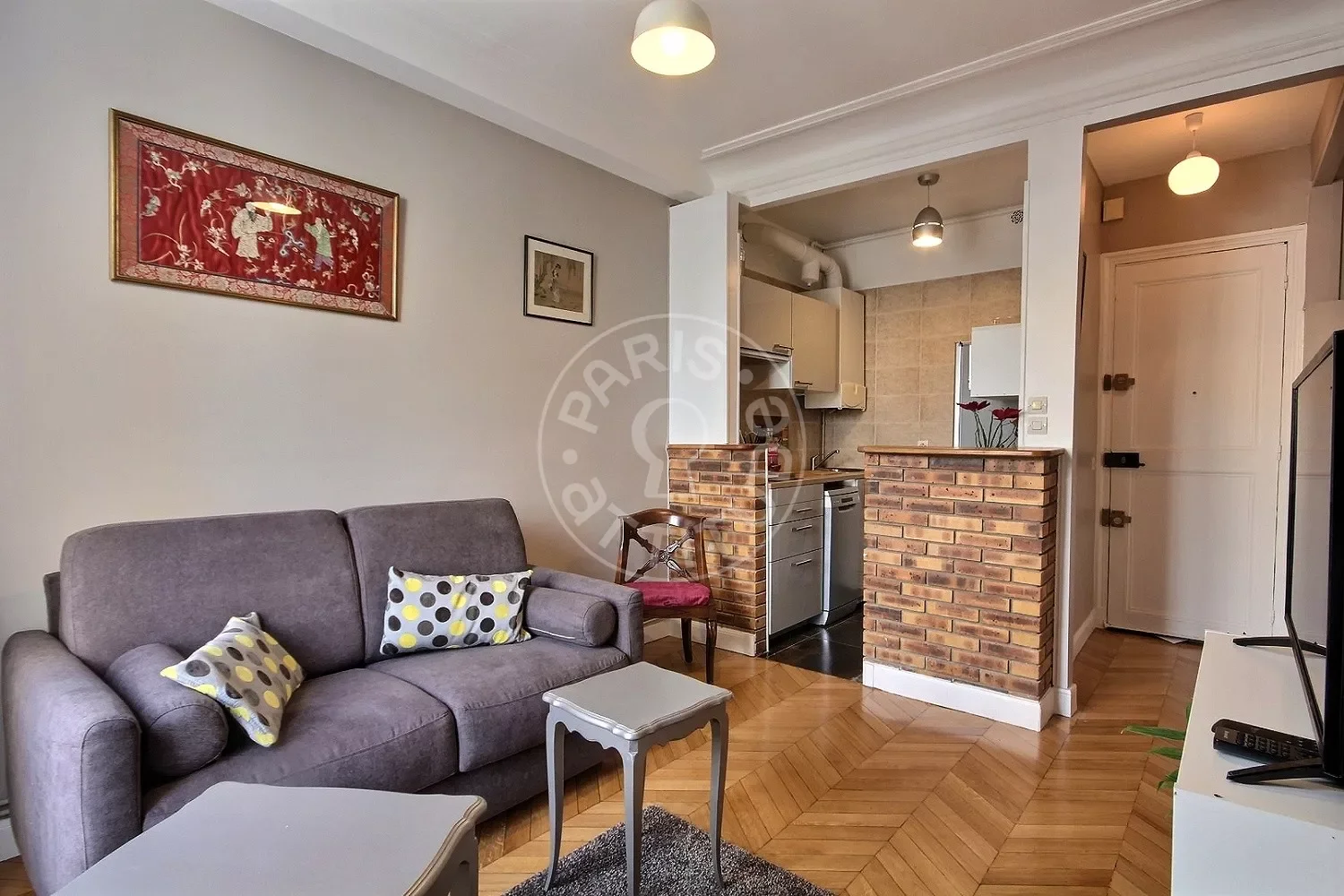 Flat Avenue Charles de Gaulle in Neuilly-sur-Seine