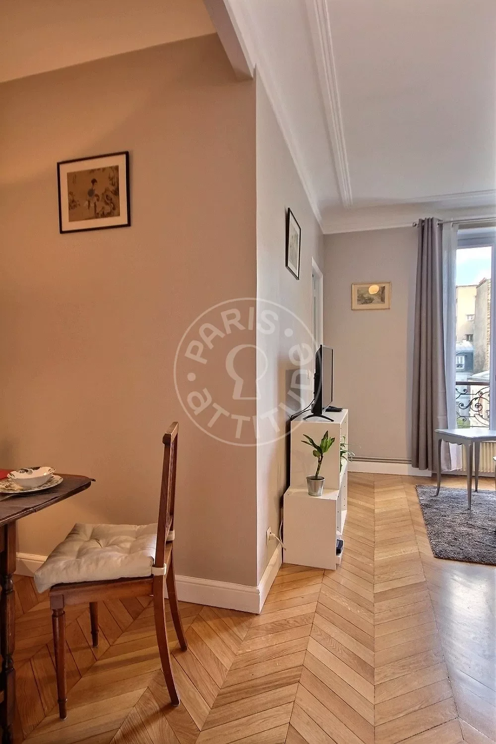 Flat Avenue Charles de Gaulle in Neuilly-sur-Seine