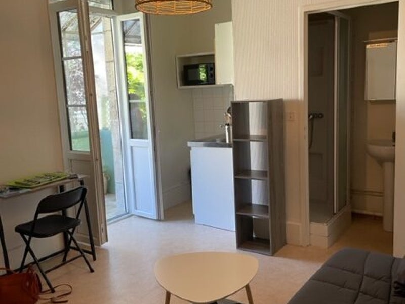 Room Rue de Séraucourt in Bourges