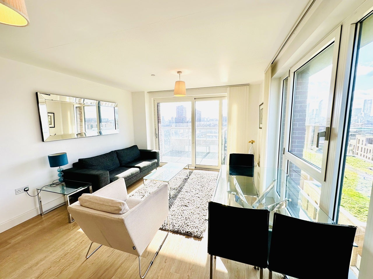 Flat Hannaford Walk in Greater London